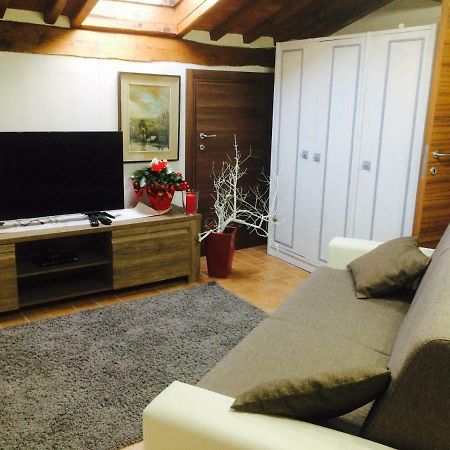 Mansarda Degli Ulivi Apartamento Rigomagno Exterior foto