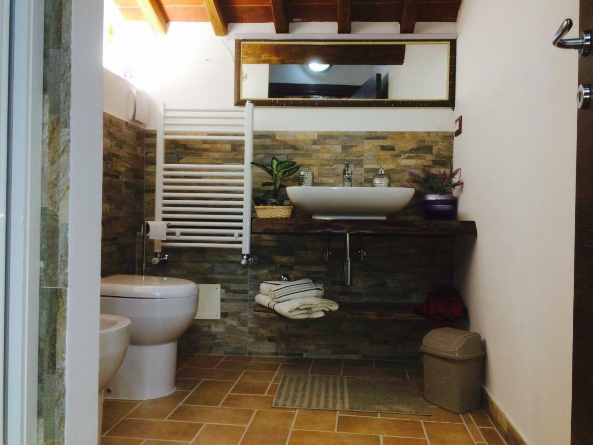 Mansarda Degli Ulivi Apartamento Rigomagno Exterior foto