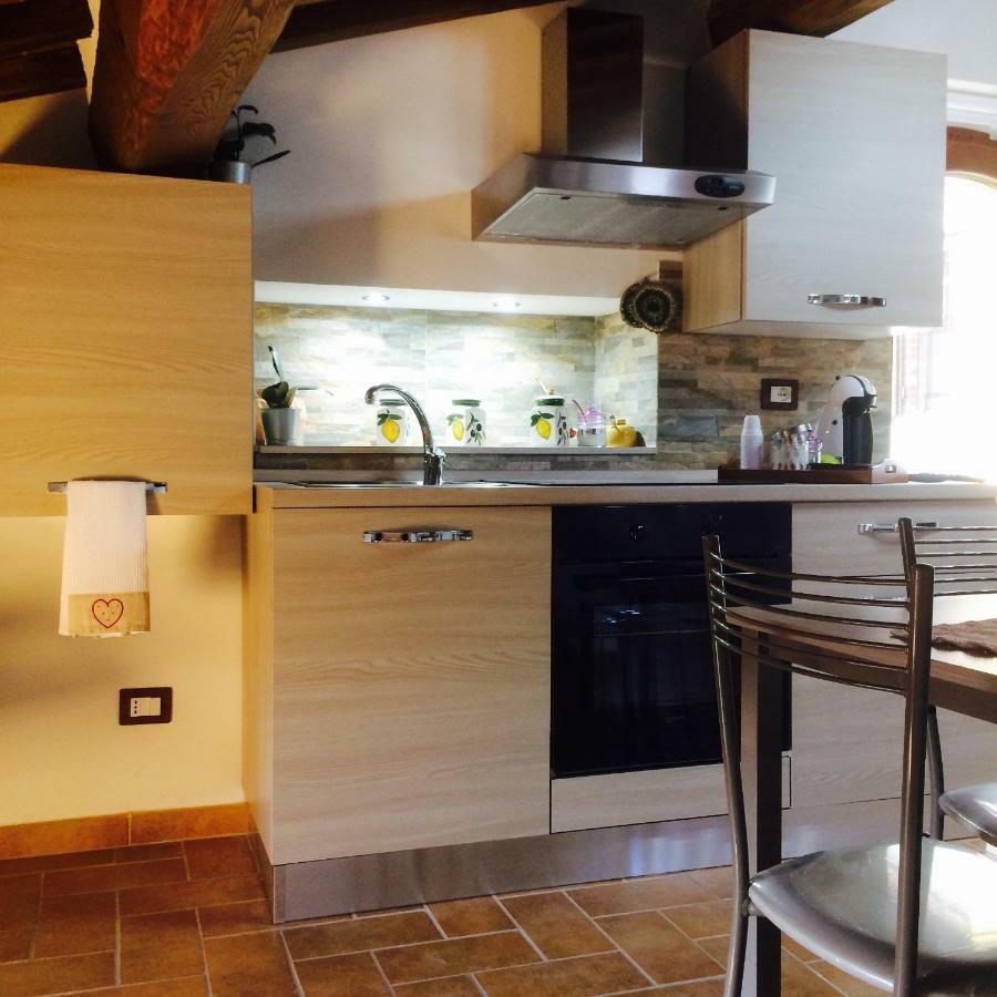 Mansarda Degli Ulivi Apartamento Rigomagno Exterior foto
