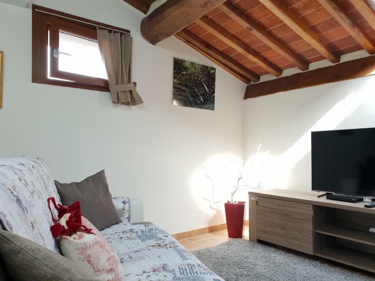 Mansarda Degli Ulivi Apartamento Rigomagno Exterior foto