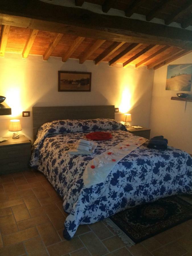 Mansarda Degli Ulivi Apartamento Rigomagno Exterior foto
